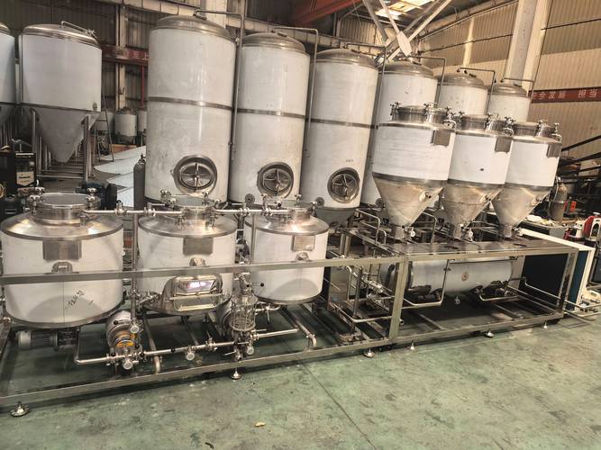 峡江数控啤酒设备多少钱一套？新手开精酿酒吧能直接上手吗